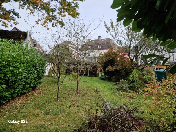 Gartenpflege Haan – gepflegte Gartenanlage Gartenpflege in Haan – Übersicht einer gepflegten privaten Gartenanlage